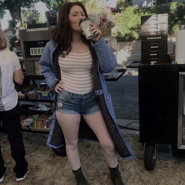 lameochula's tweet photo. rt for a tbh.

ANA-ROSE KENNEY!🕊 18 / no rules in this house / nighttime everything / seahorses / dad jokes / say hello! #OpenRP https://t.co/7g5LVTRREx