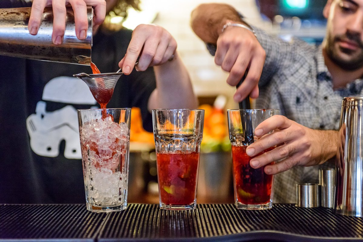 oxfamsouthend's tweet photo. with available dates, on this page ;)
#quiz #mondaynights #mololounge #southend #getinvolved https://t.co/g7f6W8Cvvb