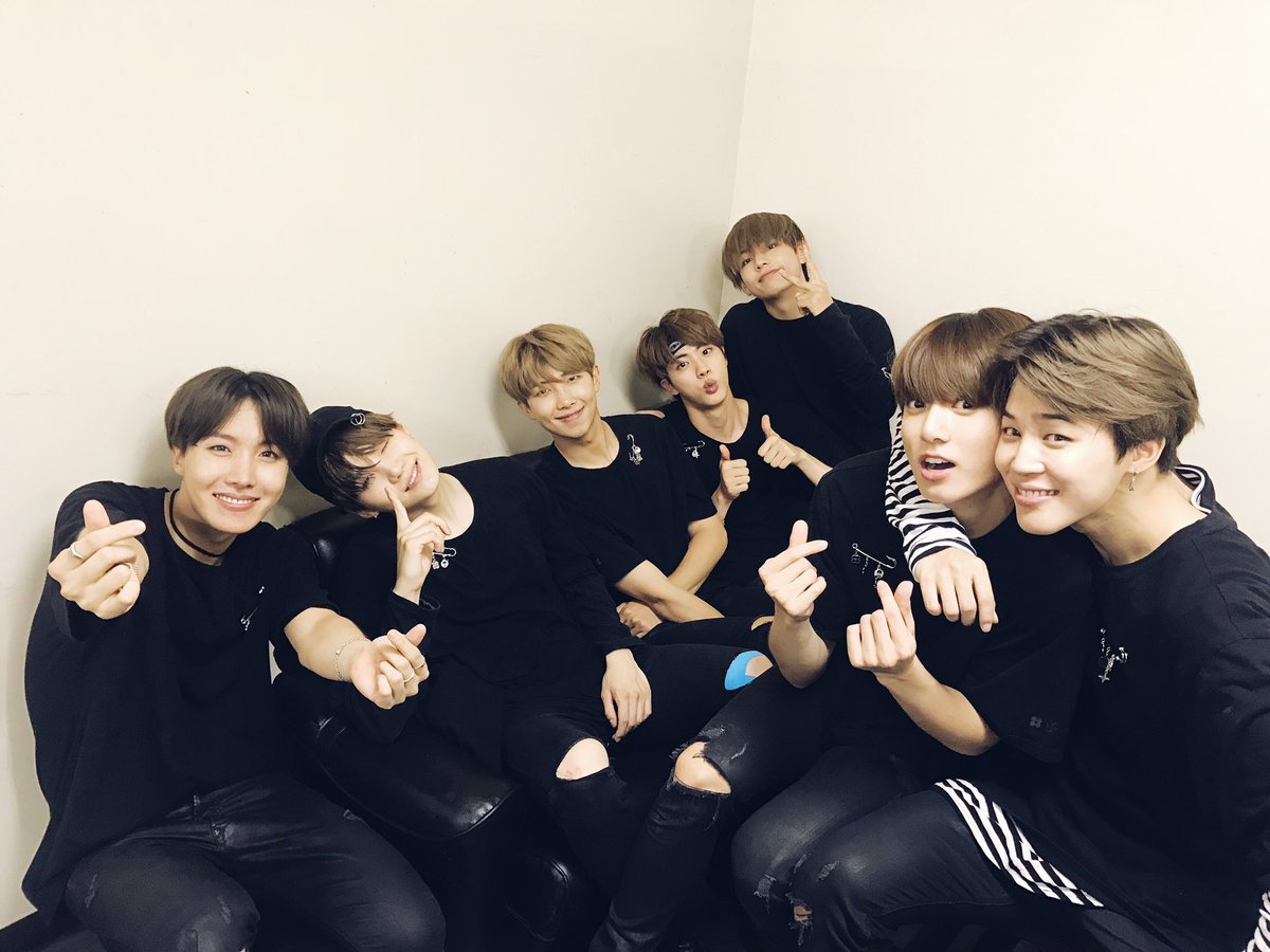 BTS_PEN_'s tweet photo. 今日も頑張っていきましょう！🔥👍🏻
ダイエットも頑張ってます笑笑
学祭練習も頑張っていきましょう🔥🔥 https://t.co/n3v5hUe8JH