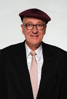 Happy birthday Geoffrey Rush! 