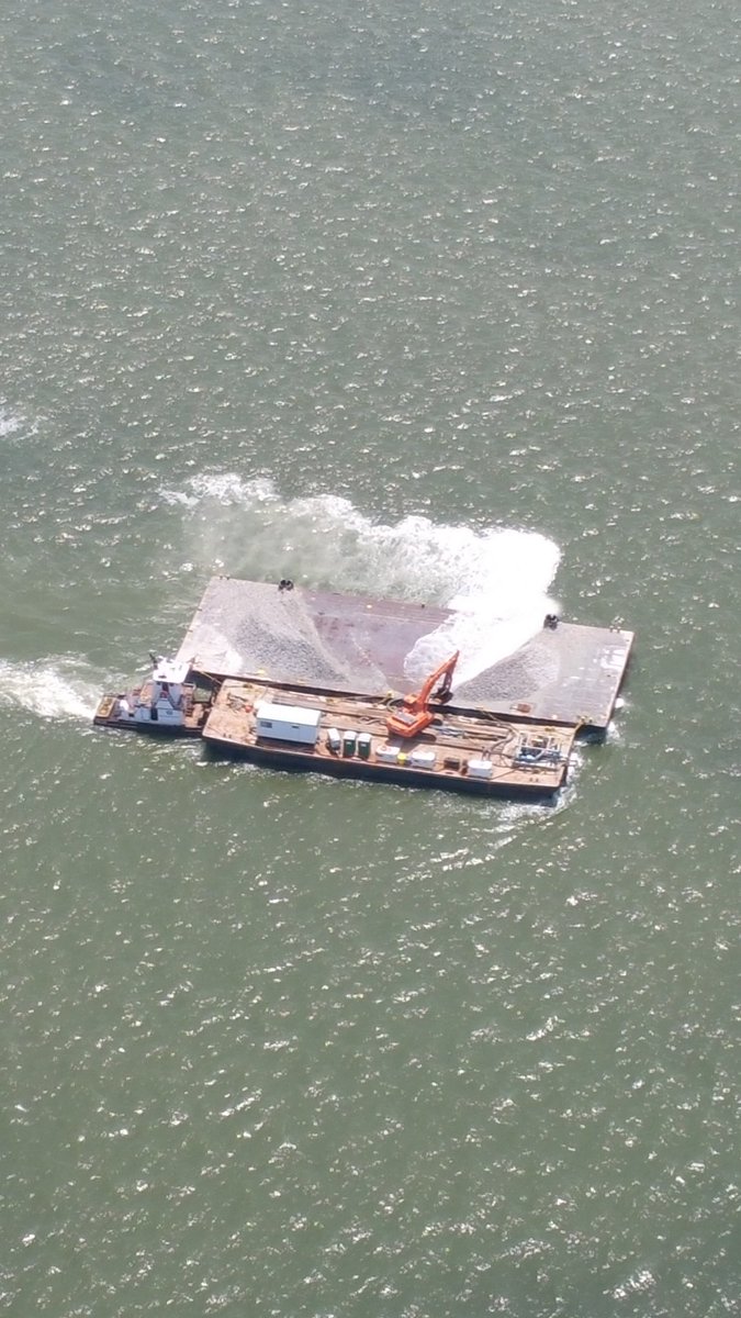 BlimpShots's tweet photo. Gravel on a barge https://t.co/mNeobRQn6o