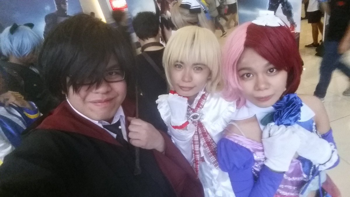CLAMP_411's tweet photo. ใใชใผใใชใช๏ผใขใชใตใ #Toycon #Toycon2017 #Cosplay #CosplayCrossover #EmilieDeRochefort #AlisaBosconovitch #HarryPotter #HarryPotter20 https://t.co/17fsuCdAkf