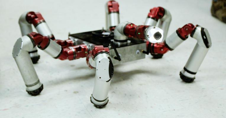 NicoleCheaven's tweet image. How Carnegie Mellon’s snake robot became the multi-legged snake monster dlvr.it/PSmD9D #Robotics #pittsburghrobotics