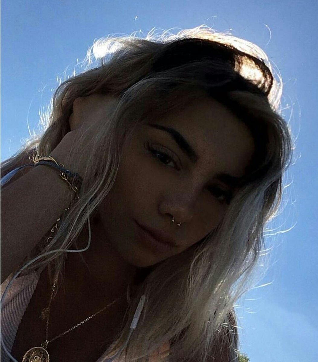 hoemeadow's tweet photo. sweetie / sub / single
+ comment a compliment for a tbh, rate and dop and retweet for a dm.
#openrp #singlerp #dirtyrp https://t.co/53LckcBL9F