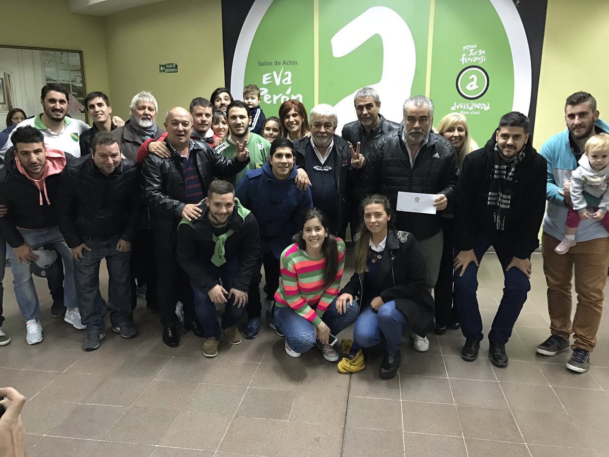 Club_Campos's tweet photo. Muchas gracias a la Municipalidad de Avellaneda (@gestion_a) y al señor @jorgeferraresi por entregarle un subsidio a nuestro club. https://t.co/icYgK3BcFE