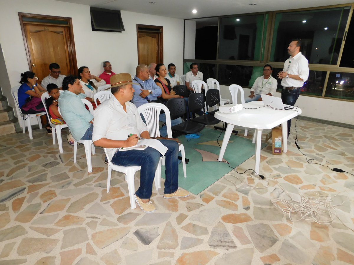 CeibaEice's tweet photo. Socialización proy. de expansión del alumbrado público en Cll 16 entre Cra 29, vía sirivana y Cra 31 entre Cll 16 y Torres de Cubarro #Yopal https://t.co/Rx8u1TRrD1