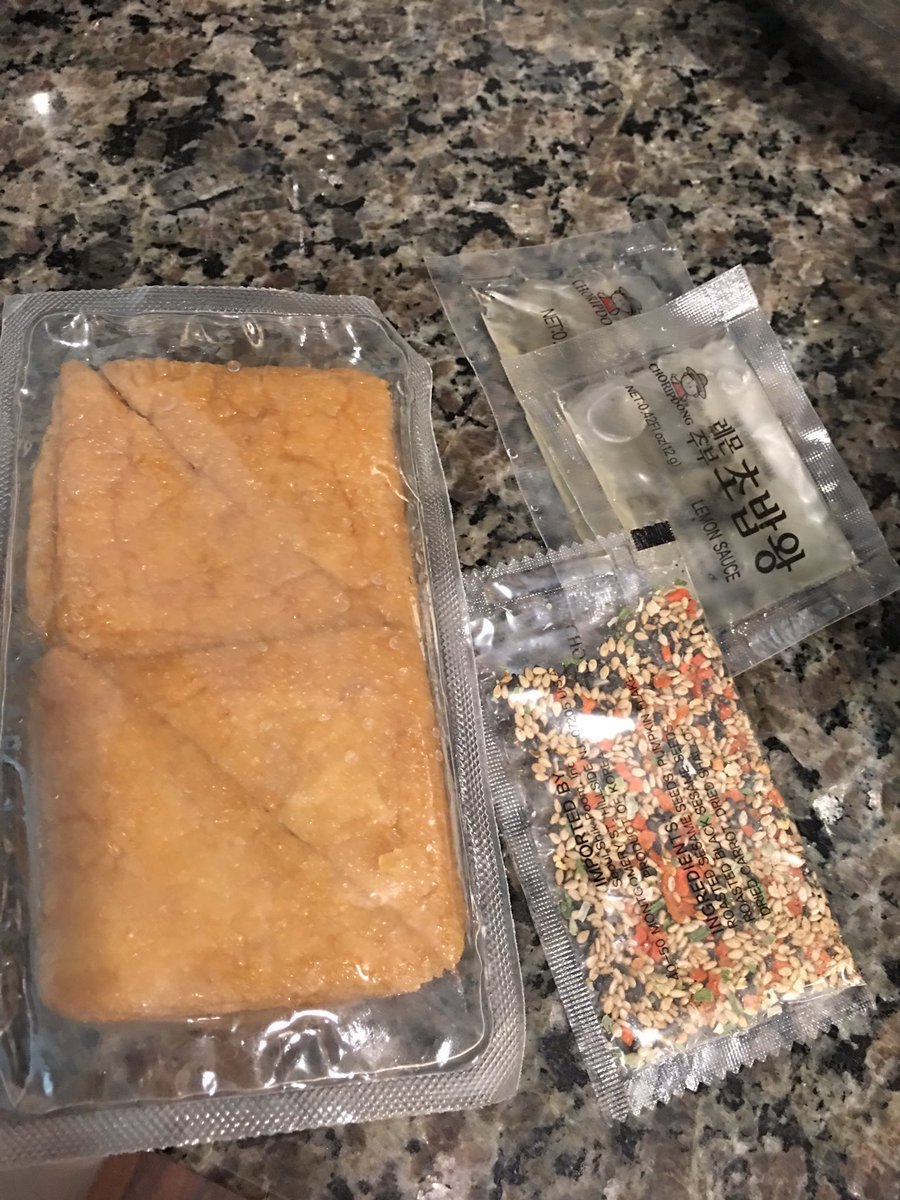 EazyDiabetes's tweet photo. Dear #Diabetes)My 3.5 carbs of #VegetarianDiabetic meal. Yubu chobob(3.5carb), Miso soup with Tofu(0carb) https://t.co/KZ5UvYykf8