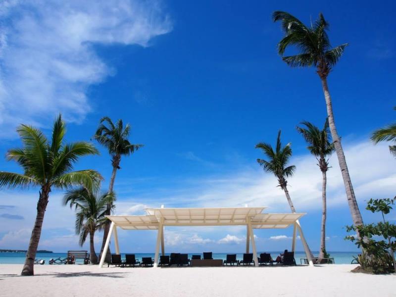 PHBeachHoliday's tweet photo. Treat yourself & your love ones in this wonderful island.
#PhilippineBeachHolidays #PhBeaches #BeachPlacid https://t.co/t9eYXxssoi