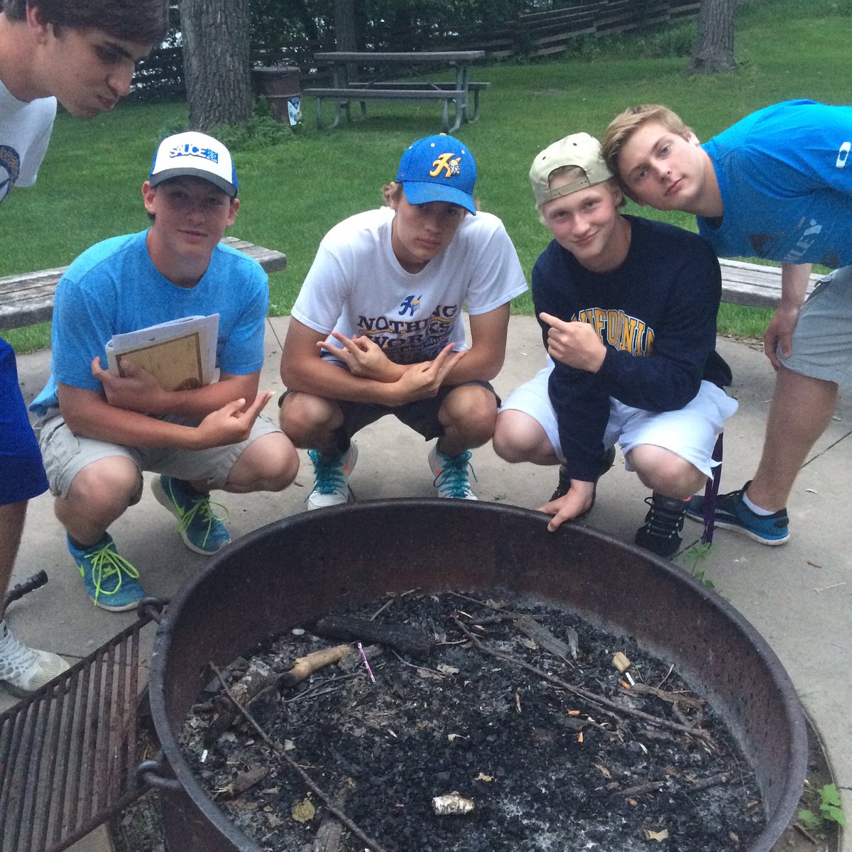 pAg0012's tweet photo. Happy birthday Sly❤️ #RollTomms #HBack #youreMossimDaunte #RaiderBaseball #skol #3ballBandit #ballsacboi #straightkid #YlertayUssypay https://t.co/c91h0oBECC