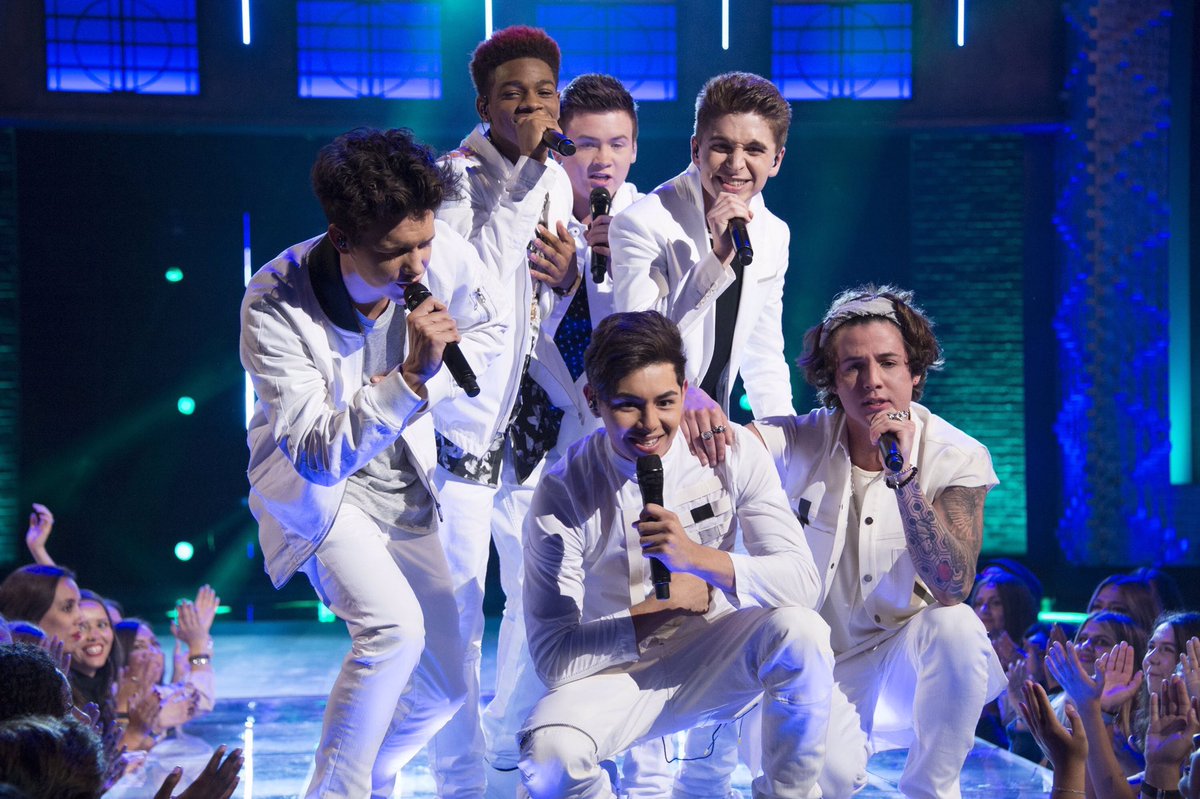 mightyswift13's tweet photo. Backstreet Boys and #Sixtrack #BoyBand https://t.co/nobNxT2IxW