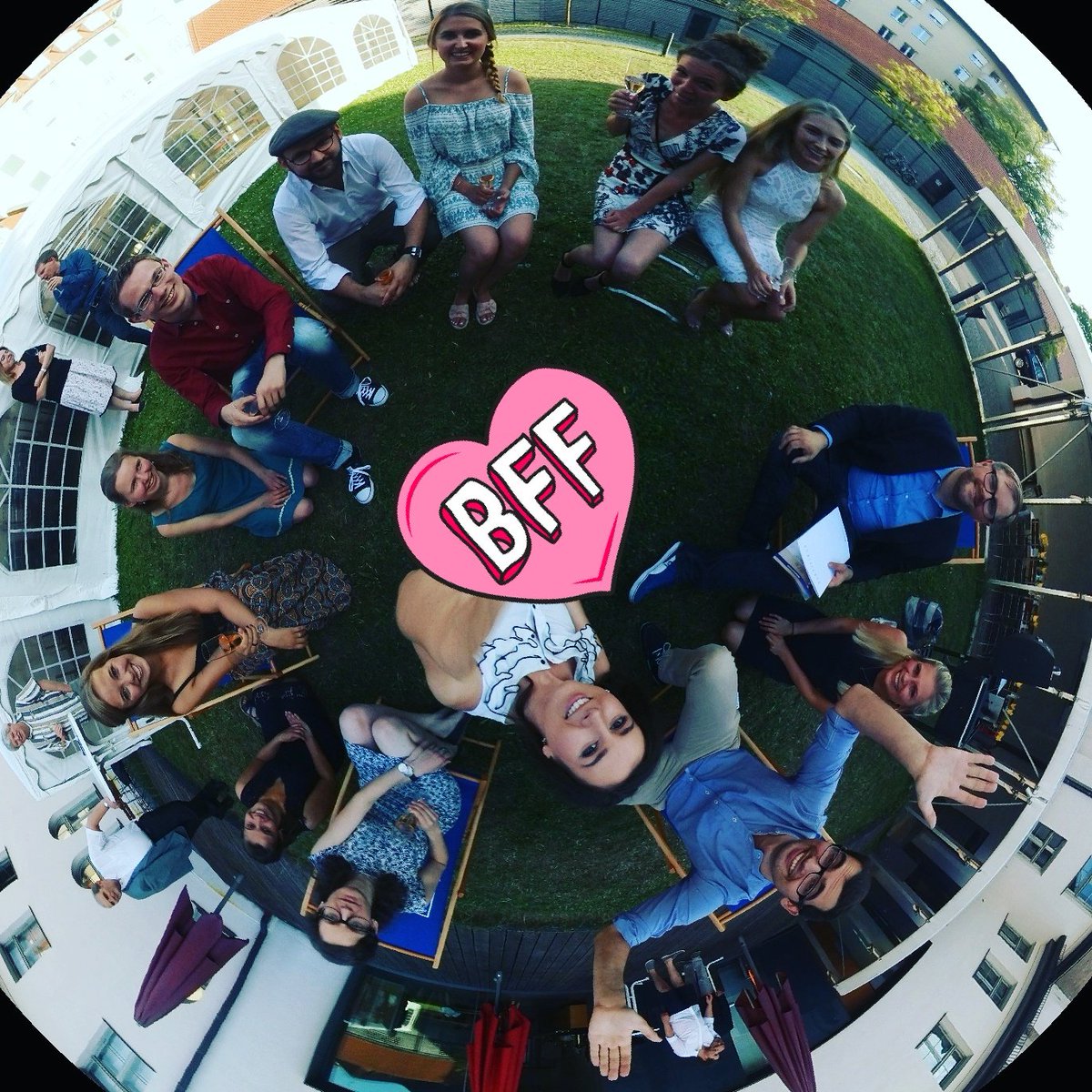 Danke für zwei besondere Jahre! Ihr seid klasse 😙 
#BesteVolosEver #v16ifp <a href="/ifpmuenchen/">Journalistenschule ifp</a>  <a href="/b_schaefers/">Burkhard Schäfers</a> #360Grad #ifp #v16 #BFF