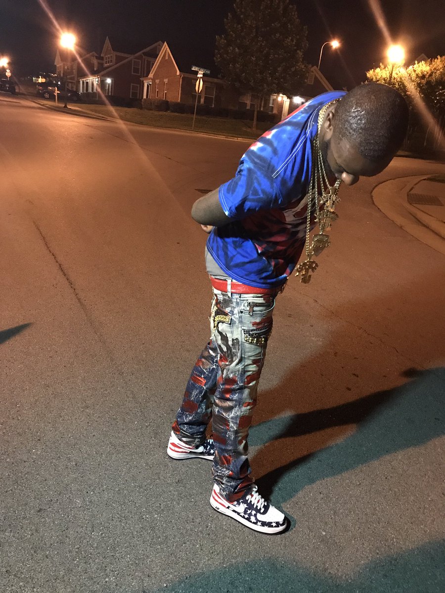 OfficialJspence's tweet photo. Swag Be On 12🔥🔥 #Jspence #JspenceLive #Cocky 💪🏾 https://t.co/tG9qw07E5U