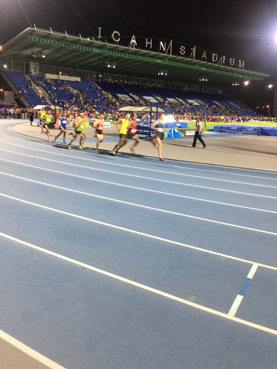 flrunners's tweet photo. Men's 1500m !! #TTSummerSeries #TrackRemixed https://t.co/XMksL8phor