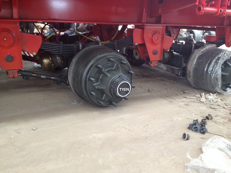 Rubywu1769's tweet image. Remolque eje,suspensión,hojas de resorte,tambor freno,semirremolque 
Trailer axle,bogie,suspension,leaf spring,brake drum,semi trailer