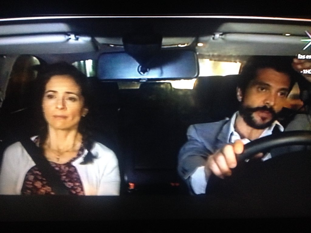 DarkMaster__AR's tweet photo. #OutgoingCall @JulioMedina_EDR sí, ya sé que Andrea está desaparecida, Jorge vino y recién me lo dijo. #EnamorándomeDeRamón @MarcheloCordoba https://t.co/umj5jQZxnz