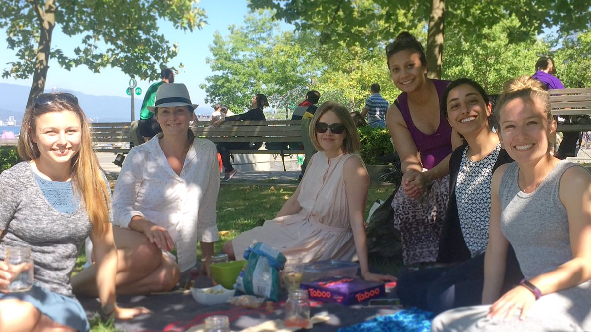 theforumca's tweet photo. Teams that play together, stay together. Shout out to our FWE team! ππ» #entrepreneur #womeninbiz #fWEsucceed #fwebc https://t.co/brm5D32RNQ