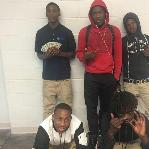 Sadaddythapimp's tweet photo. Man free the demons #freesmt💰 https://t.co/76epxWttJJ