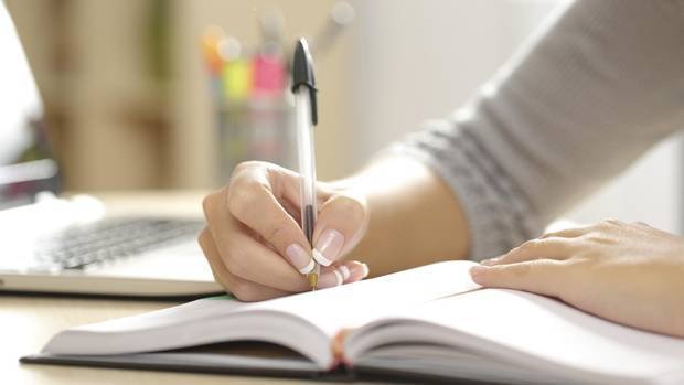 JournaldotLife's tweet photo. Writing a journal can make you more productive! We would agree! :) https://t.co/mWRFLvVWvO https://t.co/vmb44rktOr