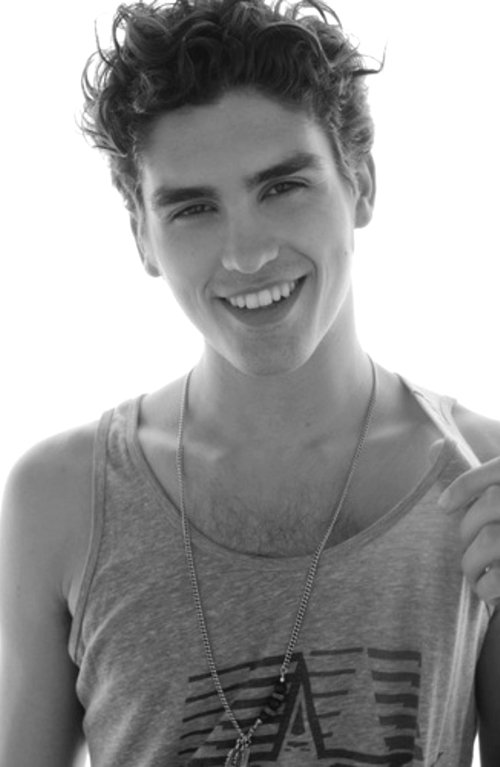 ¡Ｗｅｌｃｏｍｅ!

—〔@clawsinblack 〕