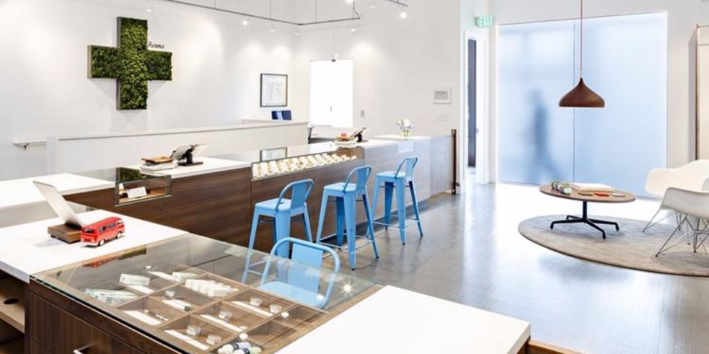 ThinkTankExile's tweet photo. As Marijuana Industry Matures, Pot Shops Skew More High-End  - How do you feel about that? https://t.co/9r25OuUD6u (from @thekindland) https://t.co/NkFEHEKVdu