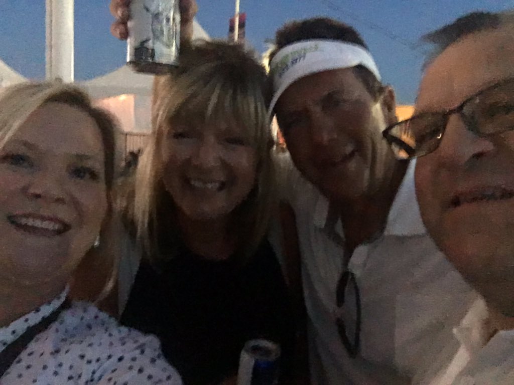 #AMPlivefeed