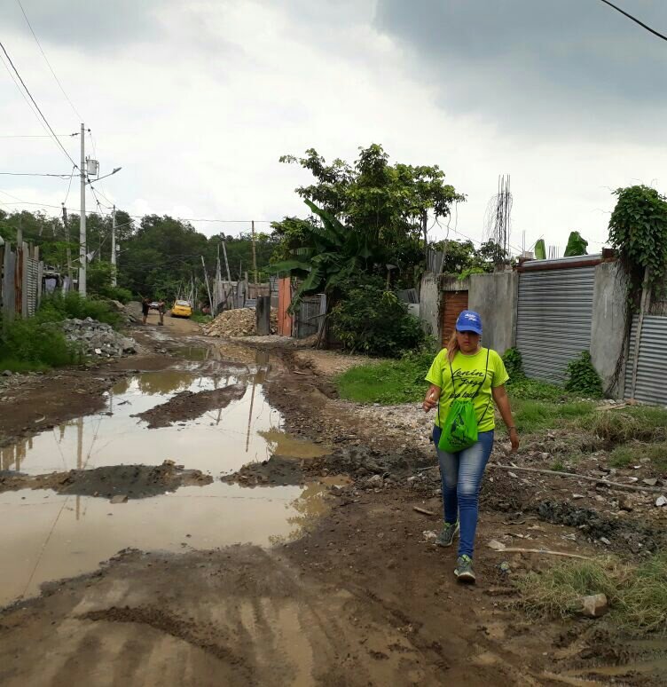 SER_FRAP's tweet photo. @MashiRafael @grimanesalu @GabrielaEsPais @Lenin @JorgeGlas @RicardoPatinoEC @PaolaPabonC Presidente @Lenin mientras los Bucaram stán en las Eléctricas los q arriesgamos nuestras vidas por ud tambien speramos diálogo @MashiRafael https://t.co/sIfNN1C8k9