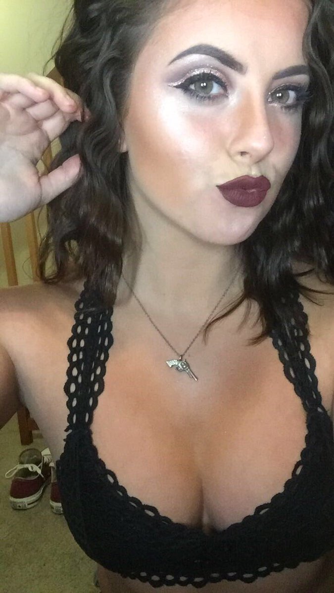 Alibauer1_'s tweet photo. More make up appreciation 😋😘🙌🏼 #stila #urbandecay #AnastasiaBeverlyHills #jeffreestarcosmetics #thankstoyall https://t.co/rh3bgEinnx