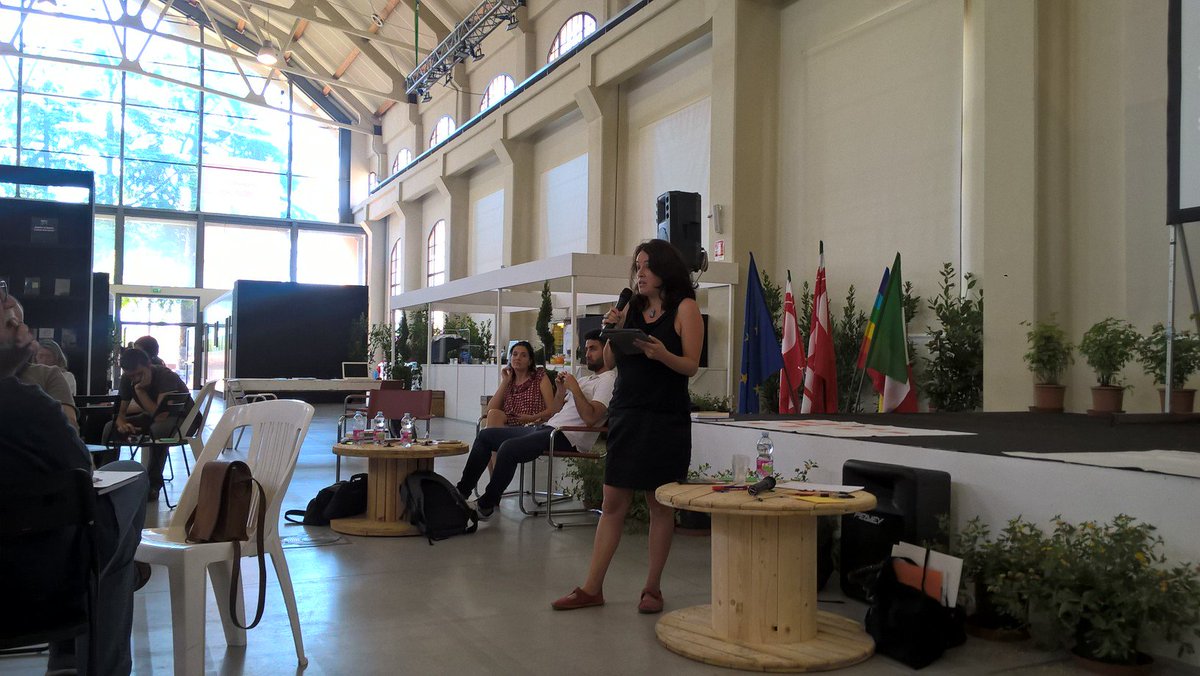 CGILincontri's tweet photo. #cantierecgil Alice Mattoni Partecipazione politica dal basso e nuove tecnologie digitali #cgilincontri https://t.co/NojAnSR4dX