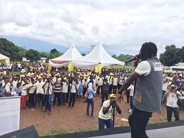 amegavisamuel's tweet image. TMGHLive.com on IG  ##Maso Ambassador, @stonebwoyb speaks to the… dlvr.it/PSs4z1 follow us @tmghlive on IG & Twitter