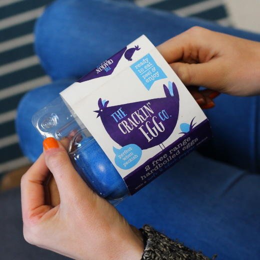 Fri,11am:
Breakfast is far behind you,
lunch is not till one. 
A Crackin' Egg or two,
and your hunger will be gone. 
fal.cn/tE5N