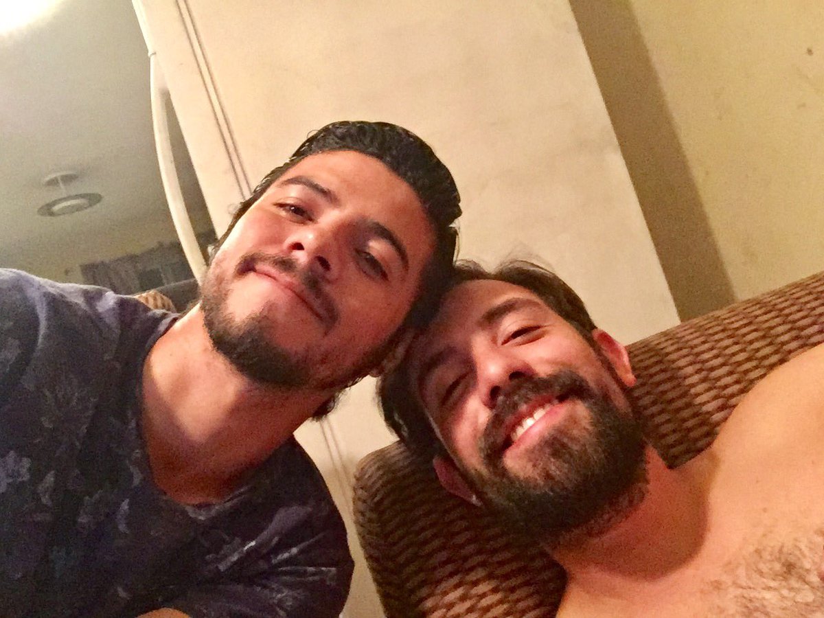 EdgarCiruela's tweet photo. Al cabo que ni queríamos ir. 😏#UberCONCERT https://t.co/DUyHuZA6cJ
