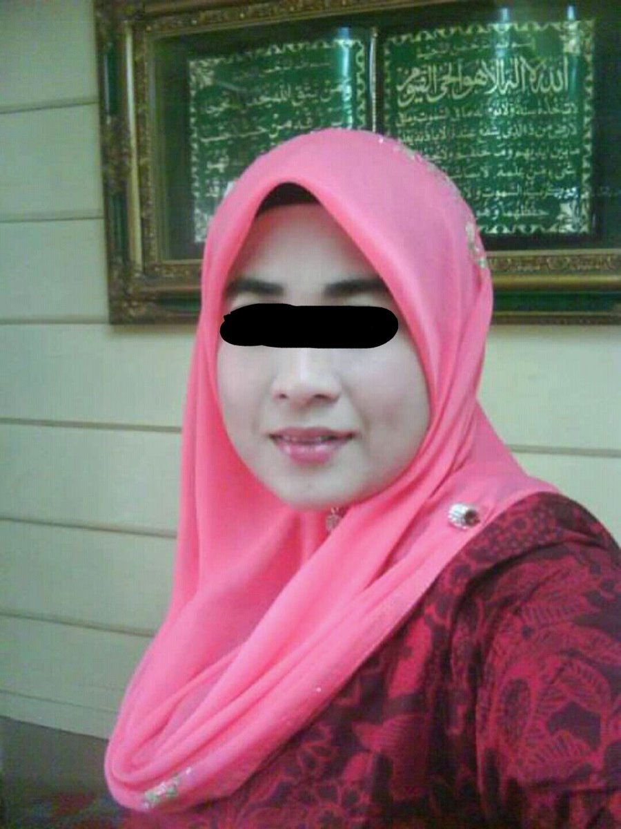 Jilbab Sekitar On Twitter 11 Cik Nurul Dia Wanita Yg Sangat Lugu Yg Saya Suka Dari Dia