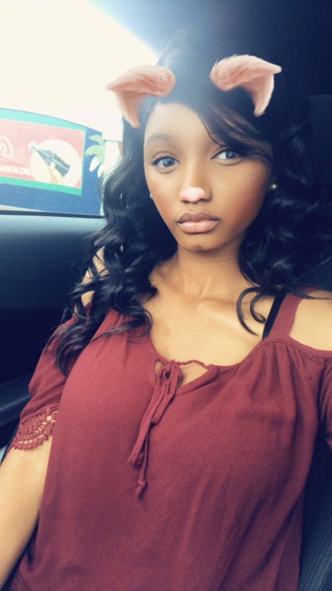 AriBeautiful_'s tweet photo. Just something to post https://t.co/wJ0jte6cYE