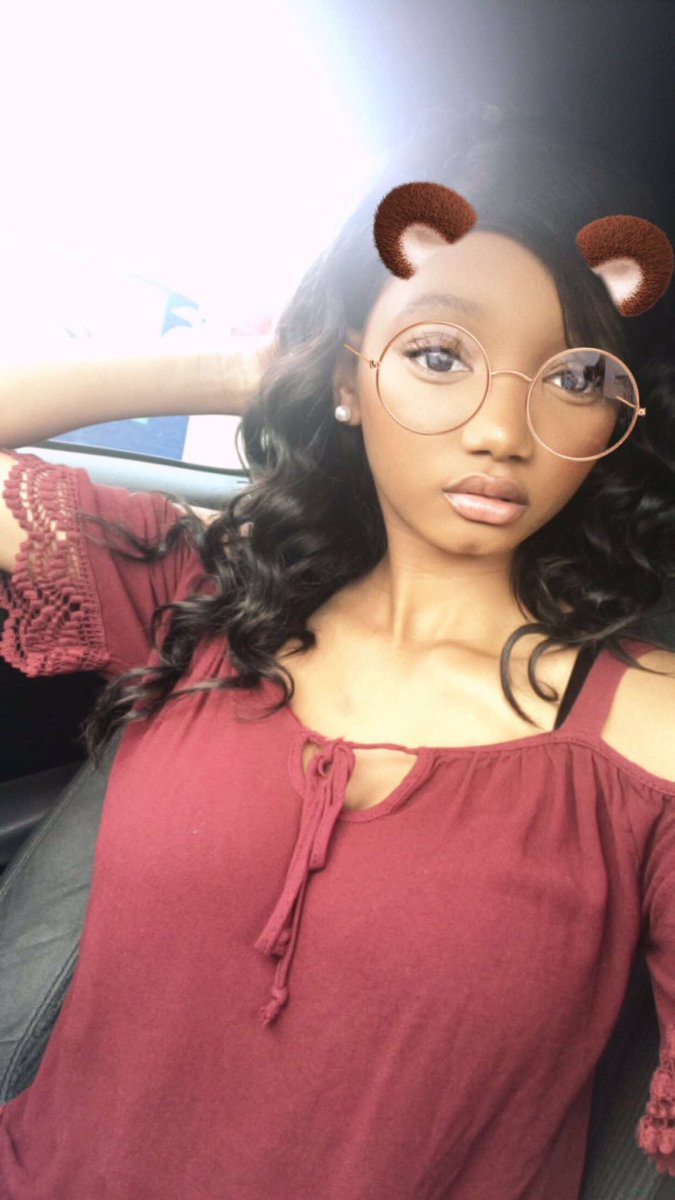 AriBeautiful_'s tweet photo. Just something to post https://t.co/wJ0jte6cYE
