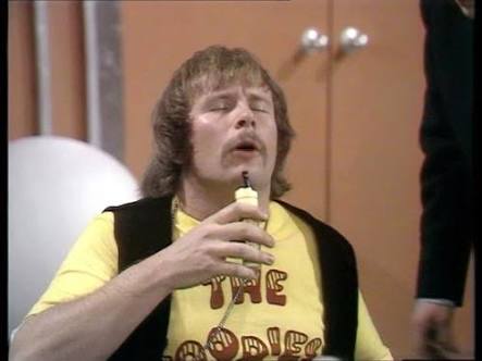 This legend is 76 today. Happy birthday Mr Bill Oddie   