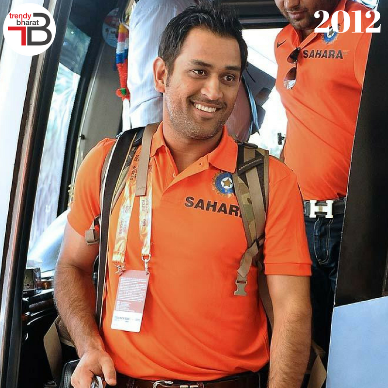 TrendyBharat's tweet photo. #6Look-Love for his spikes again with  faded side shades
Celebrating #MSDhoni's Birthday-Journey of his #hairstyles 
#HappyBirthdayMSD https://t.co/qY3Pp2f96t