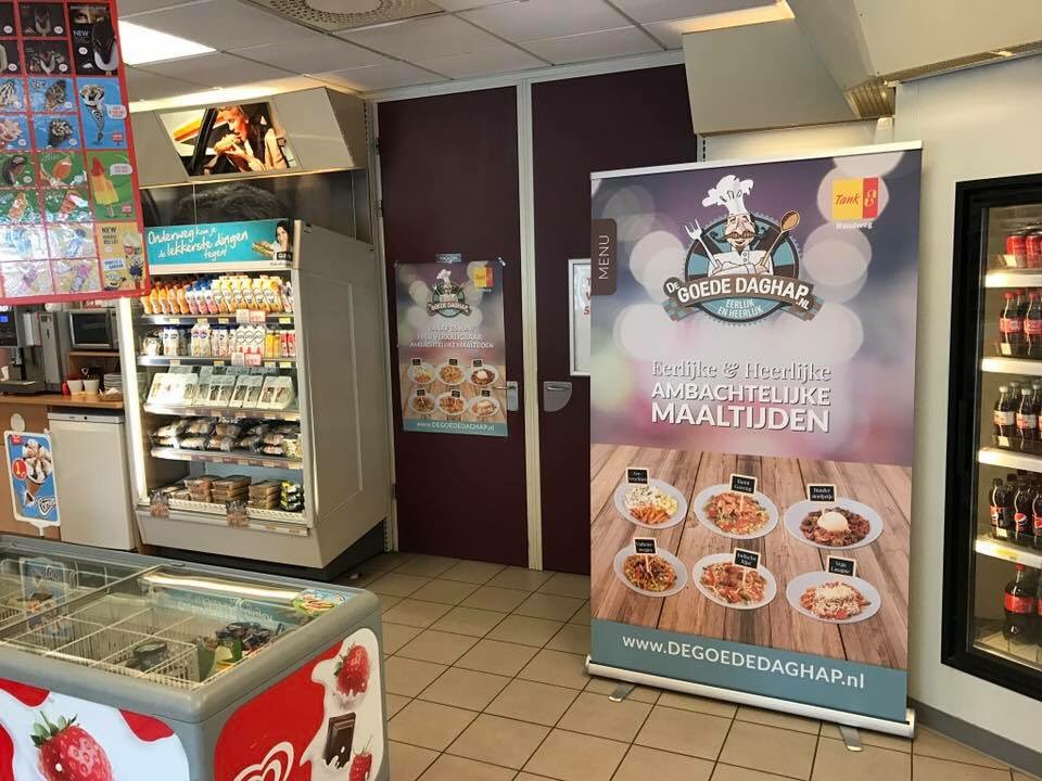 degoededaghap's tweet photo. Vandaag van 15-18 uur proeverij van onze maaltijden bij tankstation TankS @staverenNL aan de Randweg 18 te Emmeloord😊👍kom je gezellig langs? https://t.co/jK2jiJ10x7