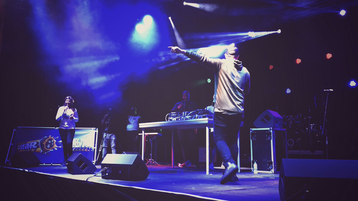 #FlashbackFriday to last night's gig

Such a party with
<a href="/iam_ph/">EKSE PH 🗣Awu Faki Volume boi</a> 
<a href="/DJLOYD/">Loyiso “LOYD” Mdebuka</a> 
<a href="/SNAPBVCK/">SNAPBVCK</a> 
<a href="/okmalumkoolkat/">DON SPOVINGTON</a> &amp;
<a href="/KwestaDaKAR/">Bhut’ Kwesta</a> 
🙏