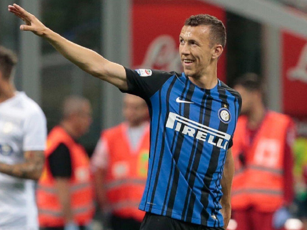 CalcioFiles's tweet image. #Inter. Solo per arrivare a #DouglasCosta o #DiMaría avrebbe senso la vendita di #Perisic. Le strategie di #Ausilio ancora devono decollare.