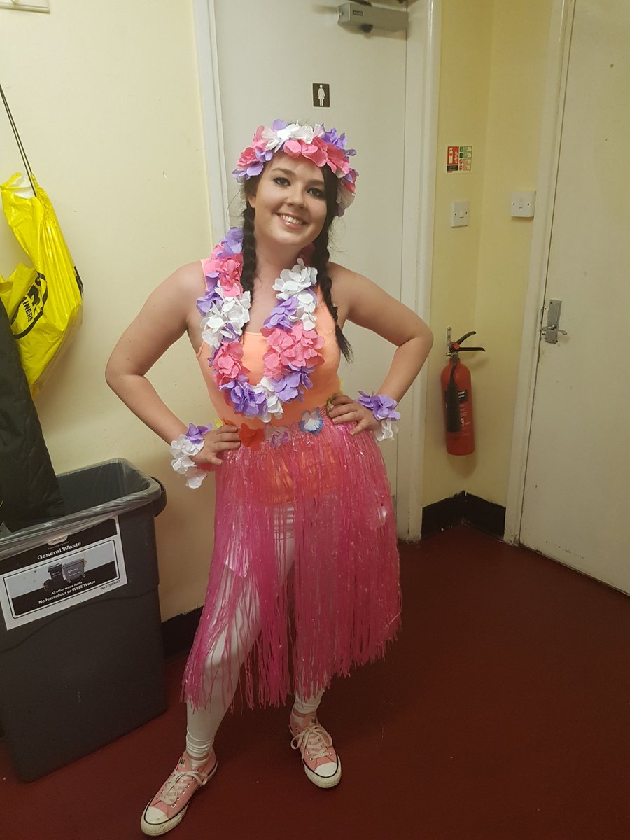 Lauren our IRT dressing up for pina colada weekend!@markcash  <a href="/bristolconcord1/">BRISTOL CONCORDE</a> <a href="/bristolconcord1/">BRISTOL CONCORDE</a> <a href="/mikebrayley1/">Mike Brayley</a>
