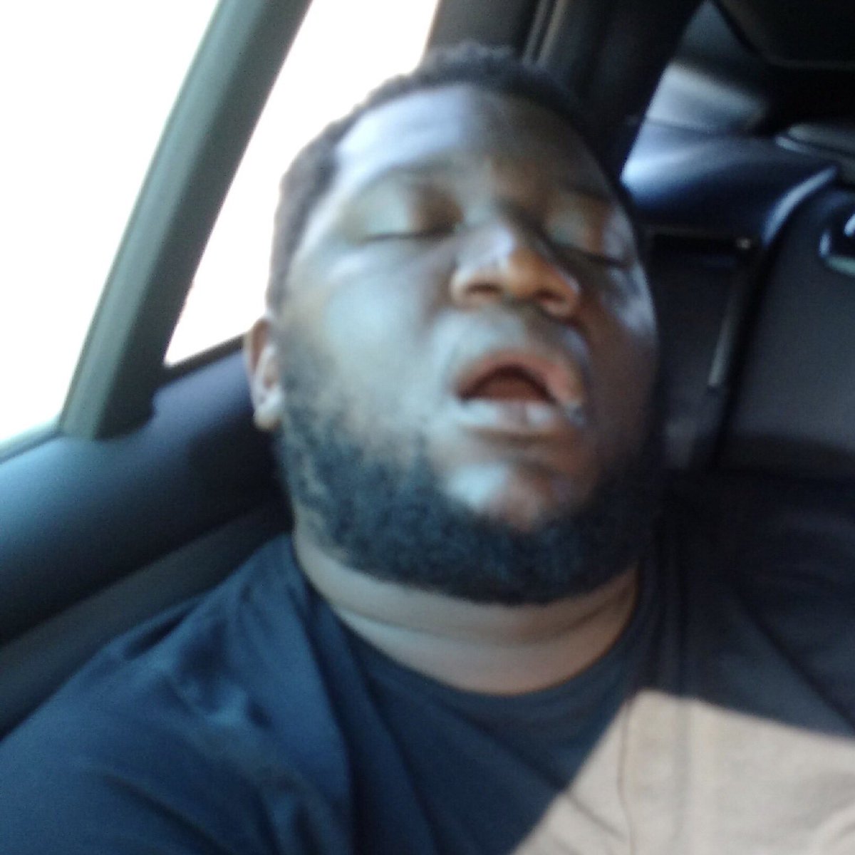 <a href="/abdoulND/">Abdoul</a> veille sur nous sur la route des vacances...