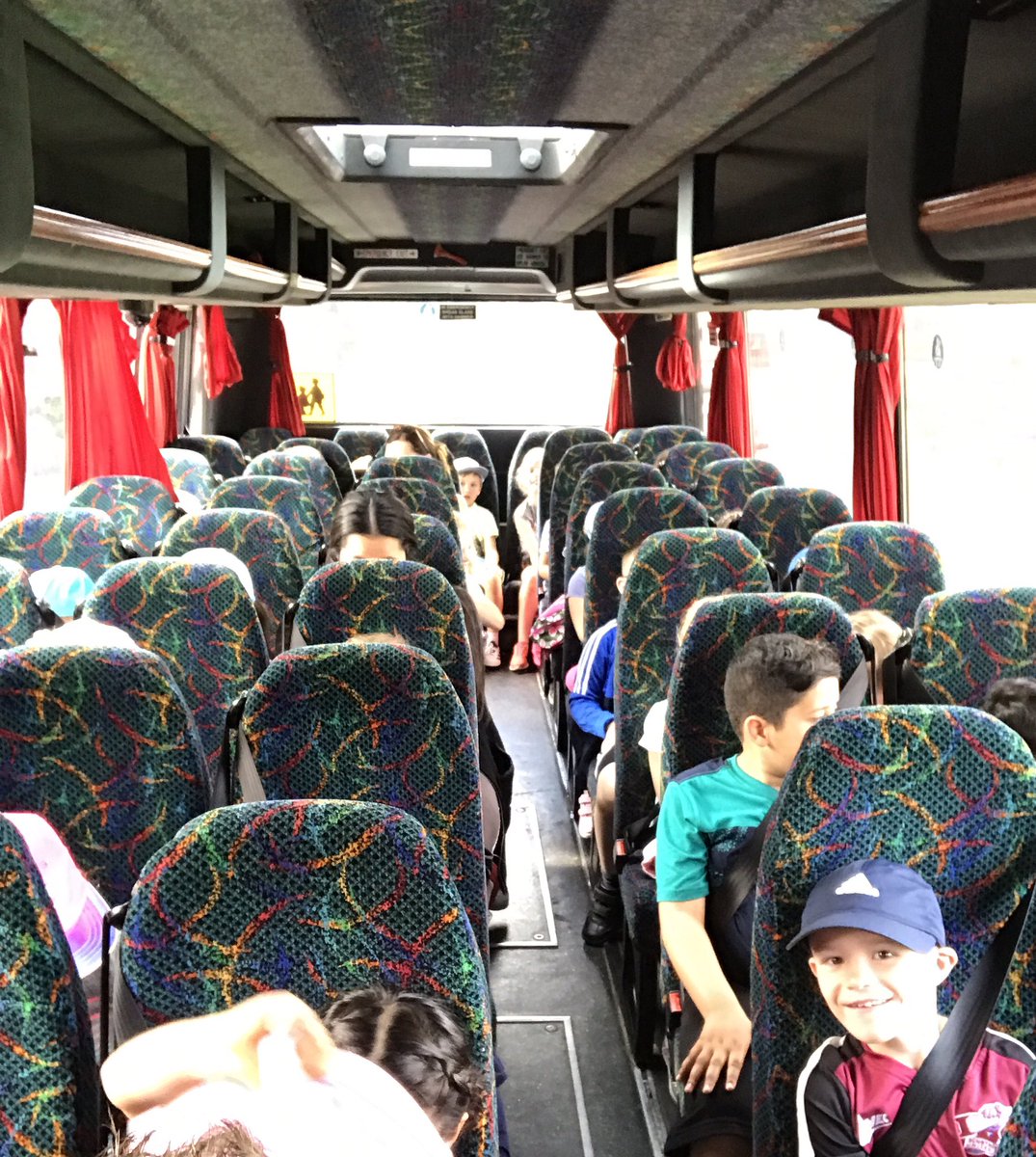 SAWAcademy's tweet image. "Oh I do like to be beside the seaside" 🎼 🏝Year 2 are on their way to Cleethorpes.