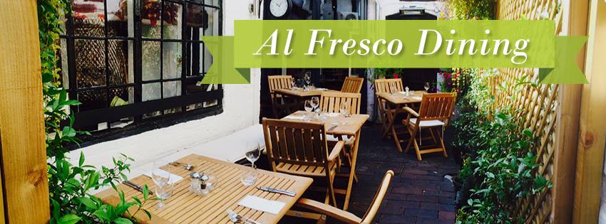 Lovely sunny start to the day here in #stratforduponavon Looks like another perfect day for a coffee or lunch in our courtyard.