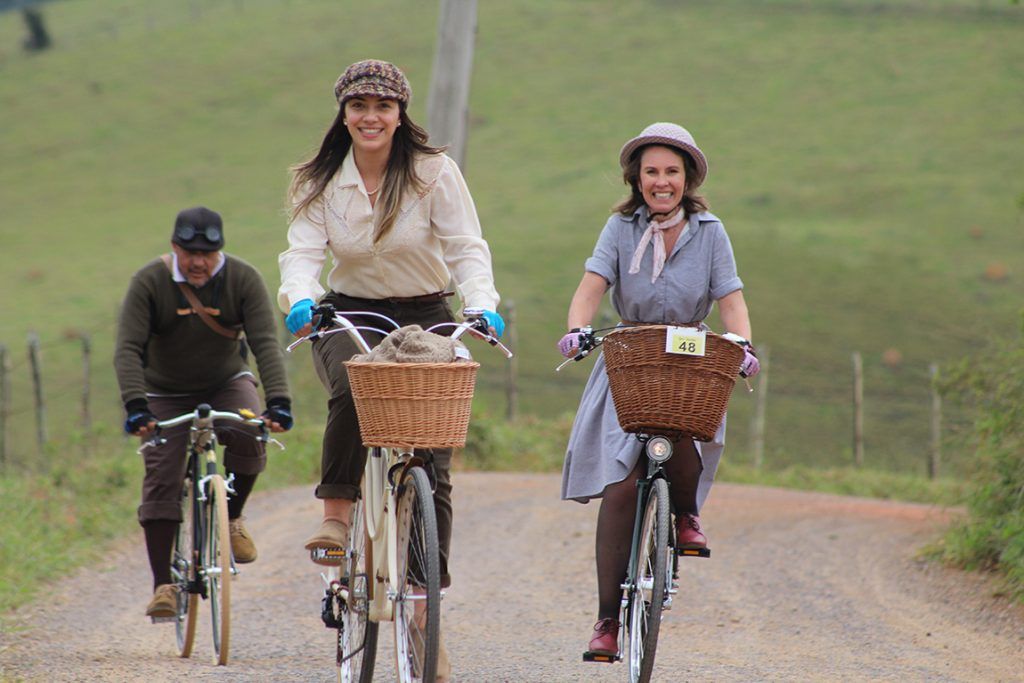 bikeelegal's tweet photo. Giro Vecchio reuniu amantes das bikes antigas em Guararema-SP: https://t.co/p0dEUqdIto

#bikeelegal #GiroVecchio https://t.co/UTsaZxRg1O