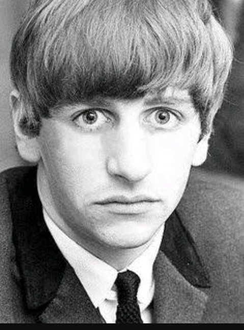 Happy birthday!! Sir Ringo Starr.I love you so much and wish you have a nice day and Peace and love,forever 