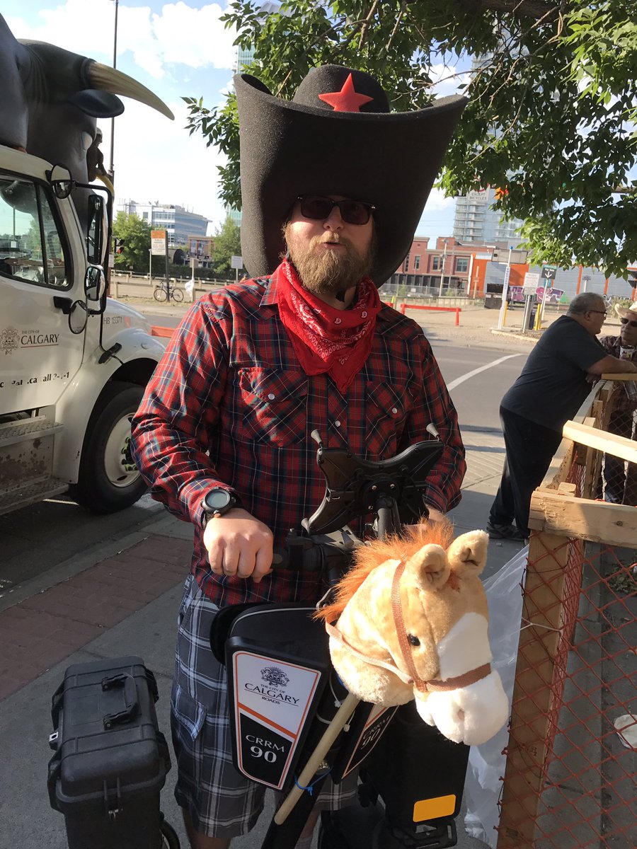 It’s important to remember to keep hydrated. Make sure you drink plenty of water, apply sunscreen and wear a big hat. #stampedeparade