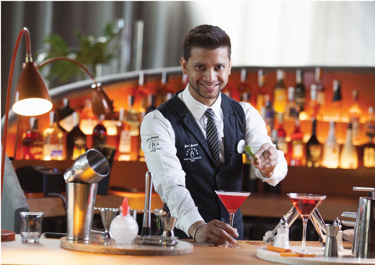 VioletaAlonsoCM's tweet photo. Gana una MASTERCLASS de coctelería en @NuBelMadrid para ti y 1 acompañante? Participa en el concurso de @SaboreaMad #PremiosGatoTerrazas 🏆🍹🍸 https://t.co/G32aQYV6nd