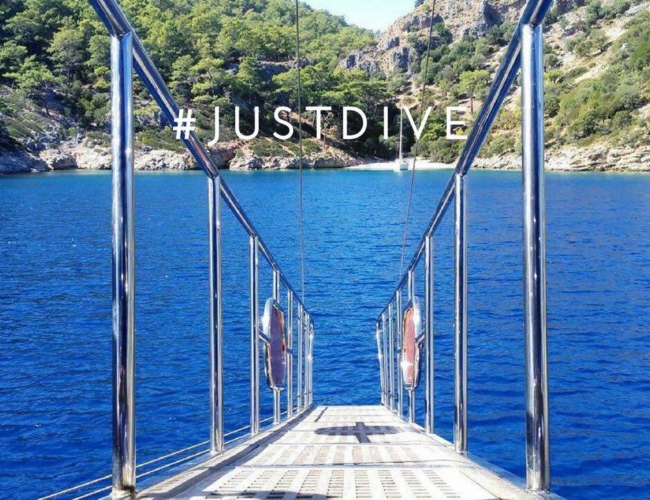 BoatHireFrance's tweet photo. #Sardinien's #Durschnittstemperaturen im #Oktober noch bei ca. 25 Grad ☀  Absolute #Erholung #fernab vom #Sommermassentourismus #segelferien https://t.co/Ht1E2U4TQk