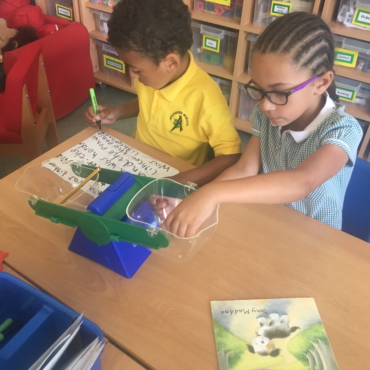 AvonmoreSchool's tweet photo. Year One have been busy investigating, estimating and comparing the weight of classroom objects #mass #makeyourguess https://t.co/YDKaHlfMVr