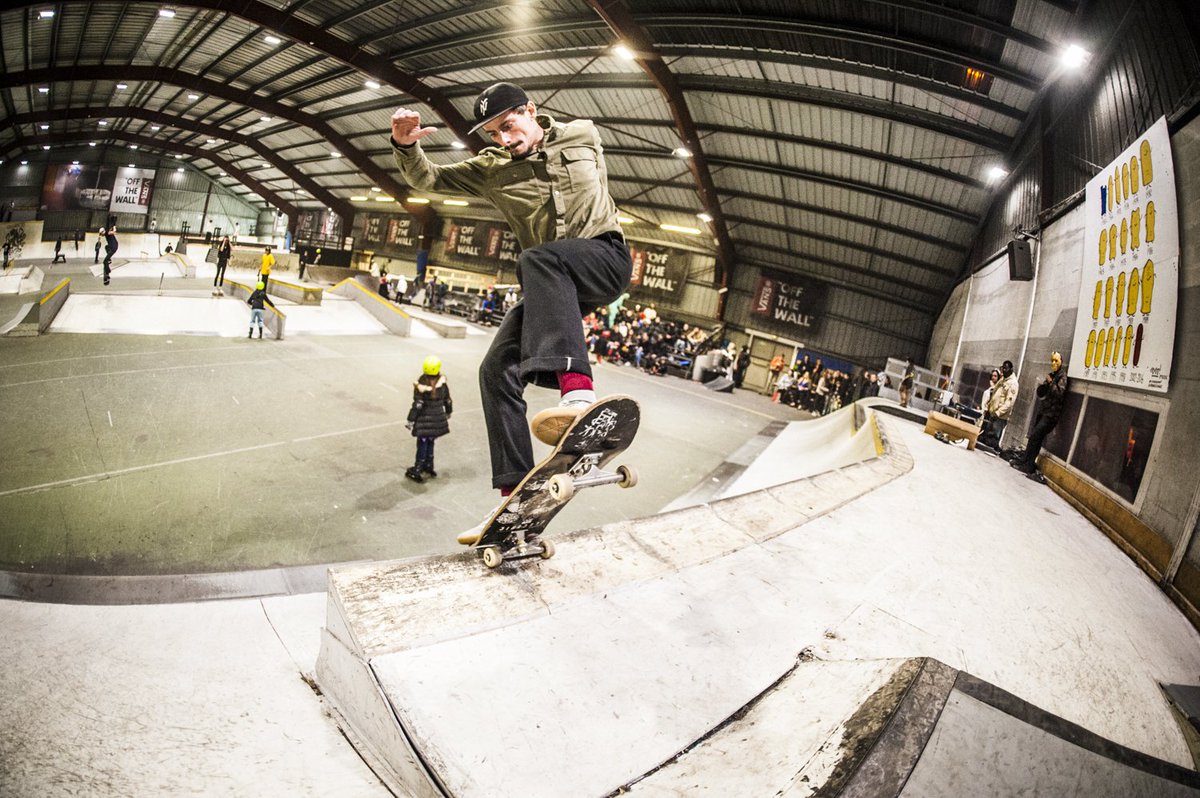 Hello Twitter !! Nice to see you ! #cosanostraskatepark #Chelles #skatepark